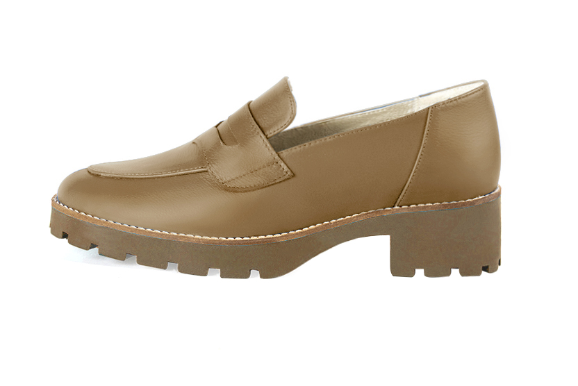 Camel beige women's casual loafers. Round toe. Low rubber soles. Profile view - Florence KOOIJMAN